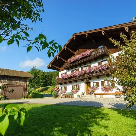 Schmuckhof Inklusive Chiemgau Karte Ab 1 Mai 3*